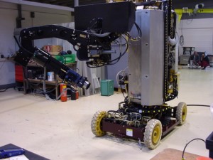 Robot rapide de démantèlement nucléaire téléopéré